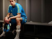 LOL直播-红魔风暴，战术铁幕与王者归来—曼联体系压制喀麦隆，C罗末节上演主宰时刻