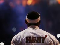 IM电竞-赛道上的骑士，哈利伯顿在F1年度争冠战中接管比赛