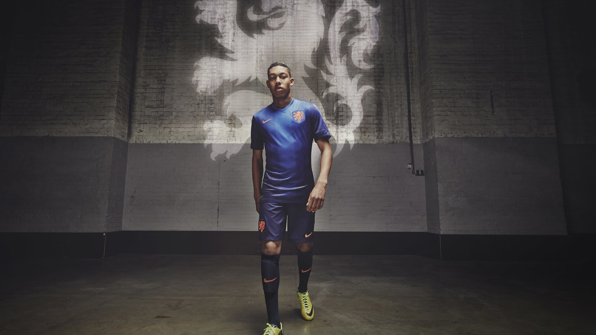 从佛罗伦萨到英超，火力压制与门神接管—现代足球的胜负辩证法